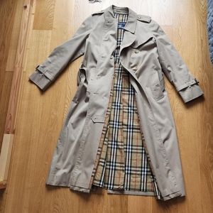 Vintage burberry trench